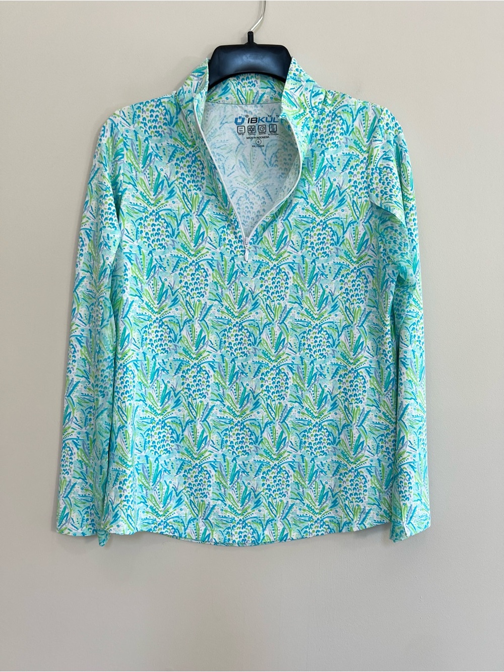 IBKUL Josie Pineapple Long Sleeve 1/4 Zip Mesh Panel Lightweight UPF50 Top, sz S